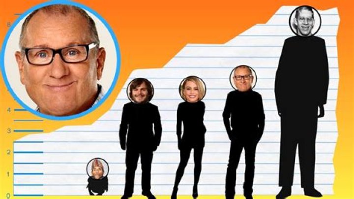 How tall is Ed O'Neill