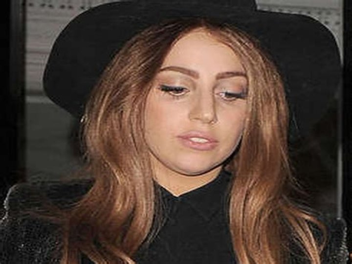 PHOTOS Lady Gaga puts hermaphrodite rumors to rest